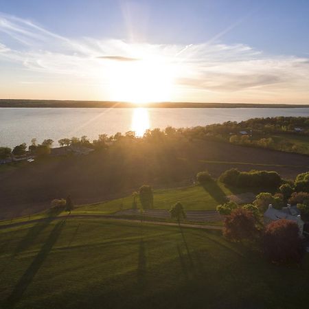 Yale Manor B&B&Yurt Glamping Bagian luar foto